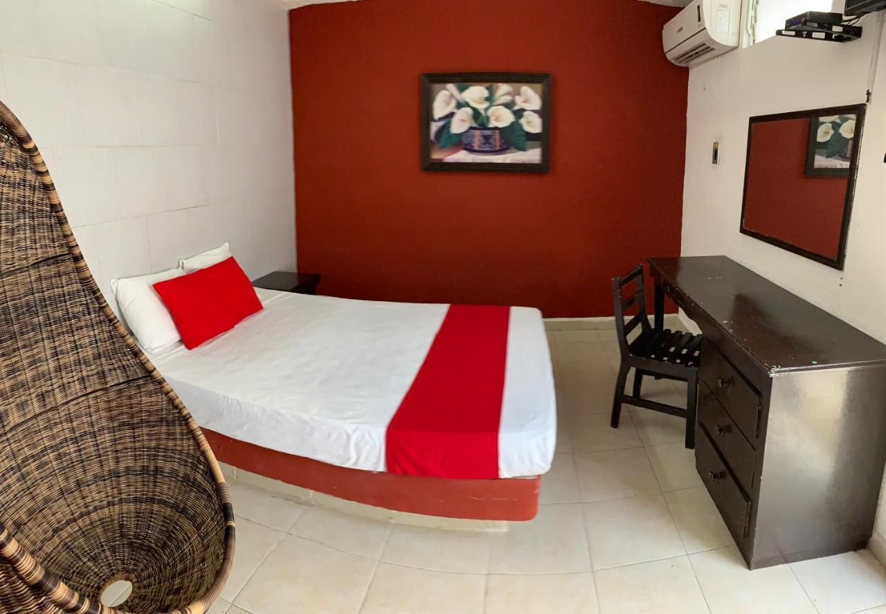 Hotel Aventura ميريدا المظهر الخارجي الصورة